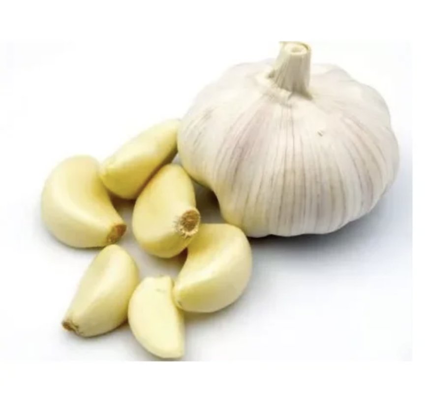 Garlic to recover teeth pain at home.