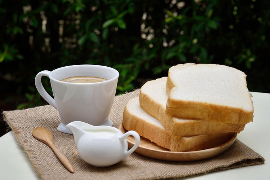 Coffee with Bread